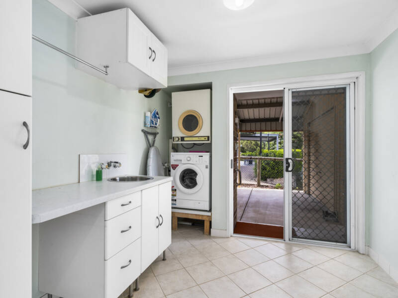 10 Yvonne Crescent, Mount Warren Park, QLD 4207 AUS