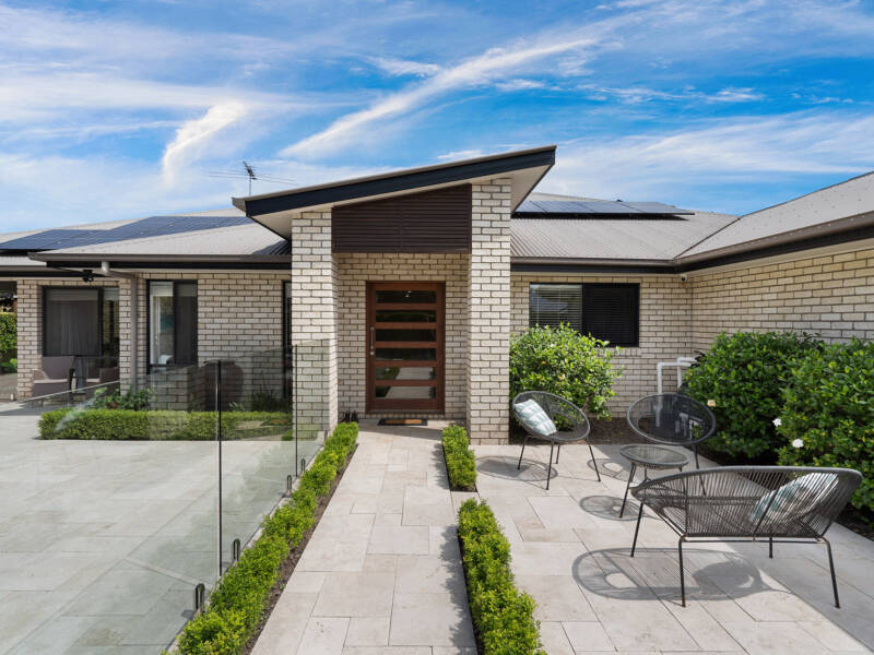 12 The Avenue, Windaroo, QLD 4207 AUS