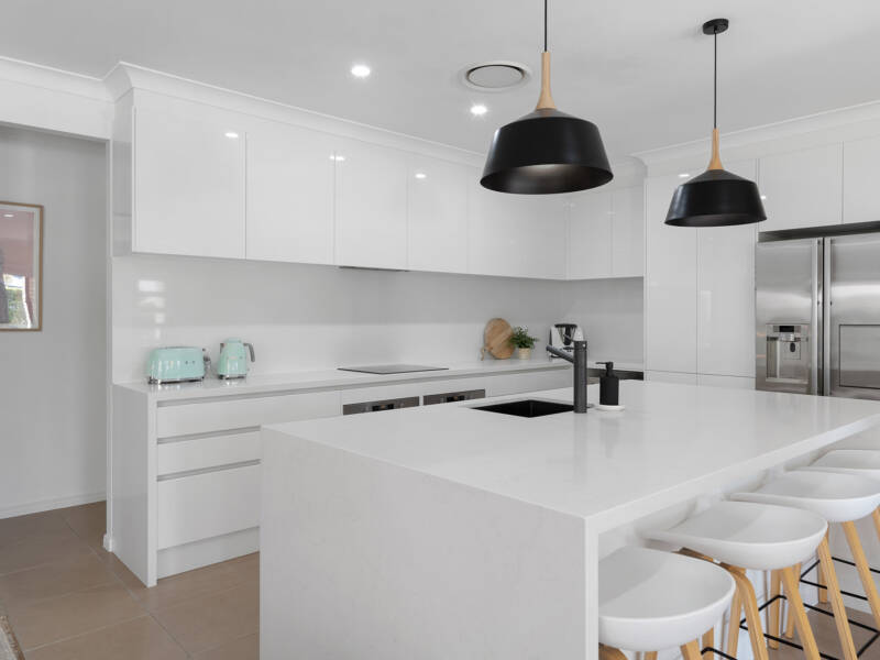 12 The Avenue, Windaroo, QLD 4207 AUS