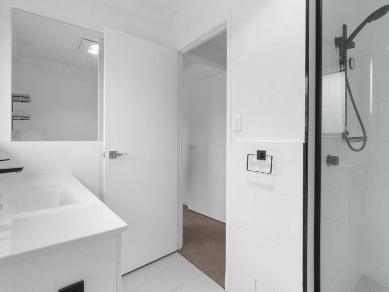 2/9 Quinton Court, Mount Warren Park, QLD 4207 AUS