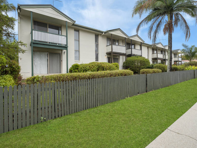 2/9 Quinton Court, Mount Warren Park, QLD 4207 AUS