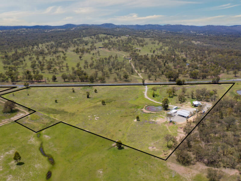 15714 Cunningham Highway, Cunningham, QLD 4370 AUS