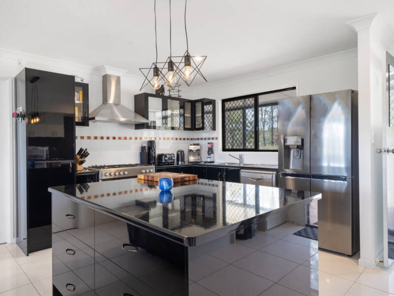 15714 Cunningham Highway, Cunningham, QLD 4370 AUS