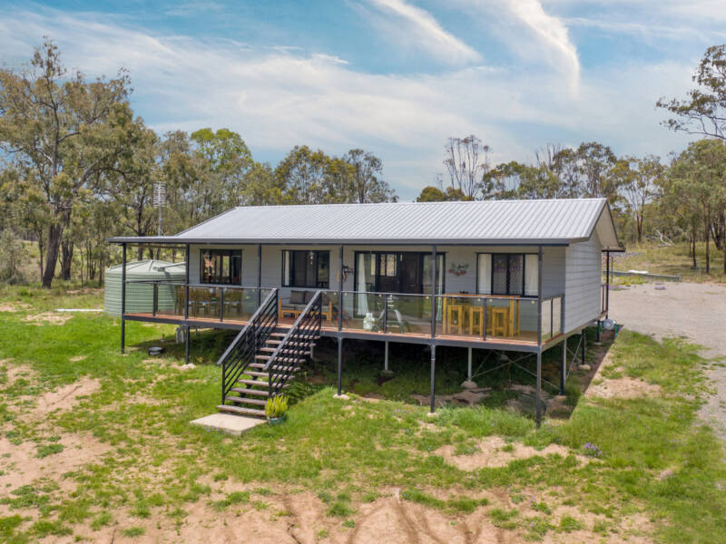 15714 Cunningham Highway, Cunningham, QLD 4370 AUS