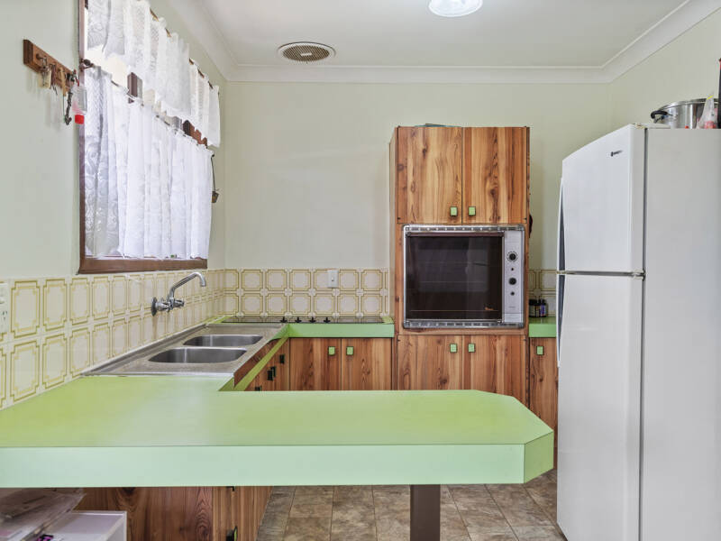 4 Field Street, Beenleigh, QLD 4207 AUS