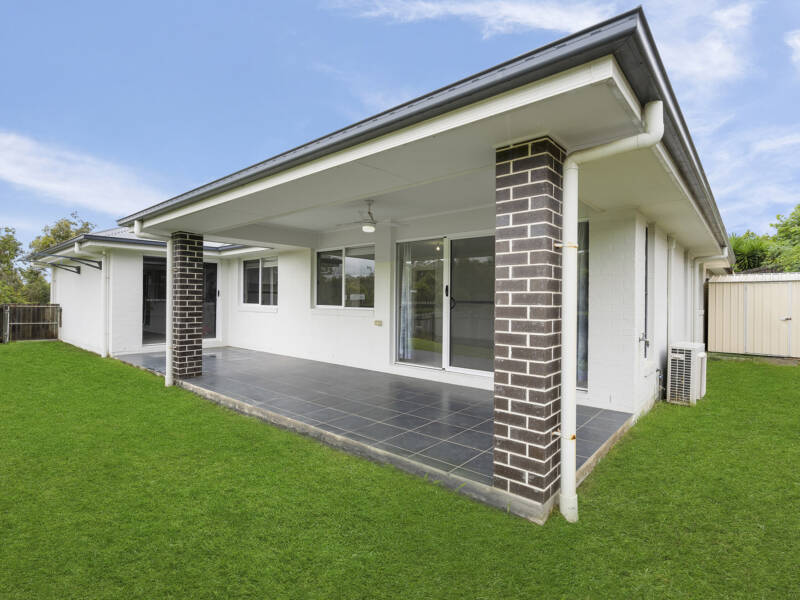 8 Meander Circuit, Holmview, QLD 4207 AUS