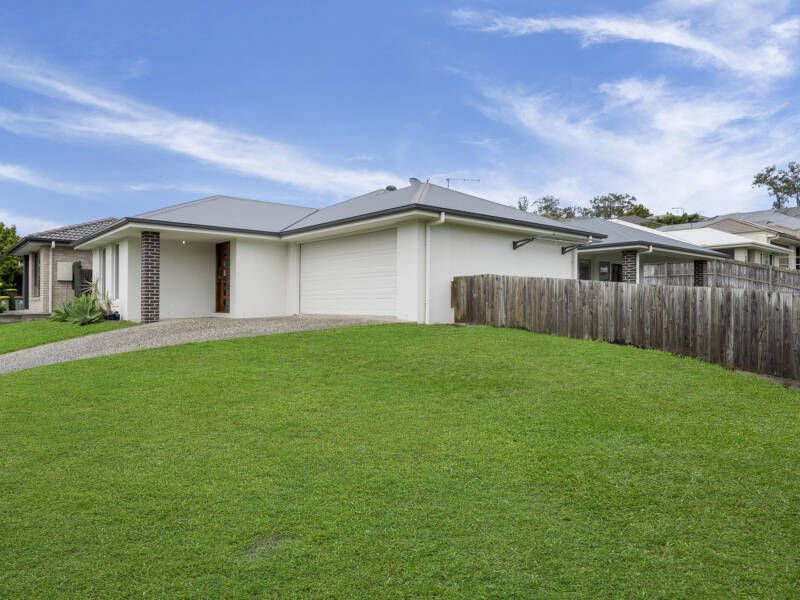 8 Meander Circuit, Holmview, QLD 4207 AUS