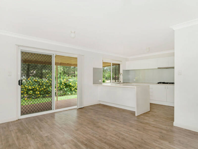 19 Susan Godfrey Drive, Windaroo, QLD 4207 AUS