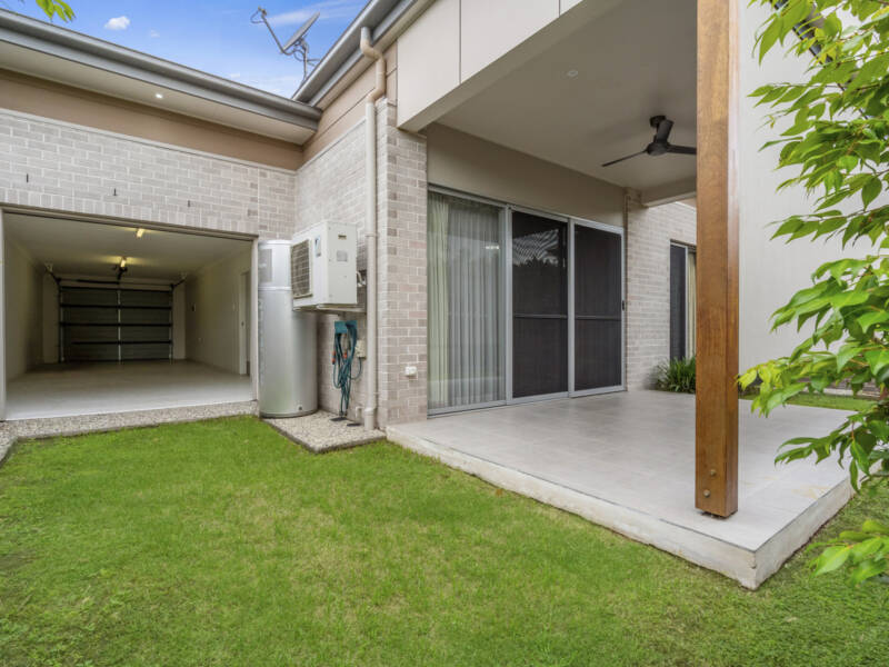 10/1-5 Anna Louise Terrace, Windaroo, QLD 4207 AUS