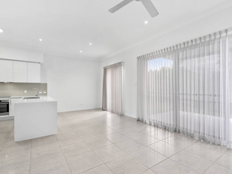 10/1-5 Anna Louise Terrace, Windaroo, QLD 4207 AUS