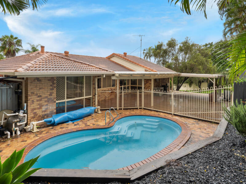 1 Lyn Court, Mount Warren Park, QLD 4207 AUS