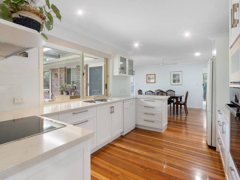 12 Mewing Court, Windaroo, QLD 4207 AUS