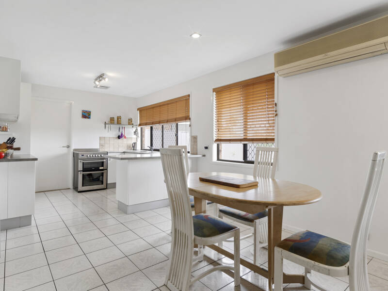 14 Hausmann Court, Windaroo, QLD 4207 AUS