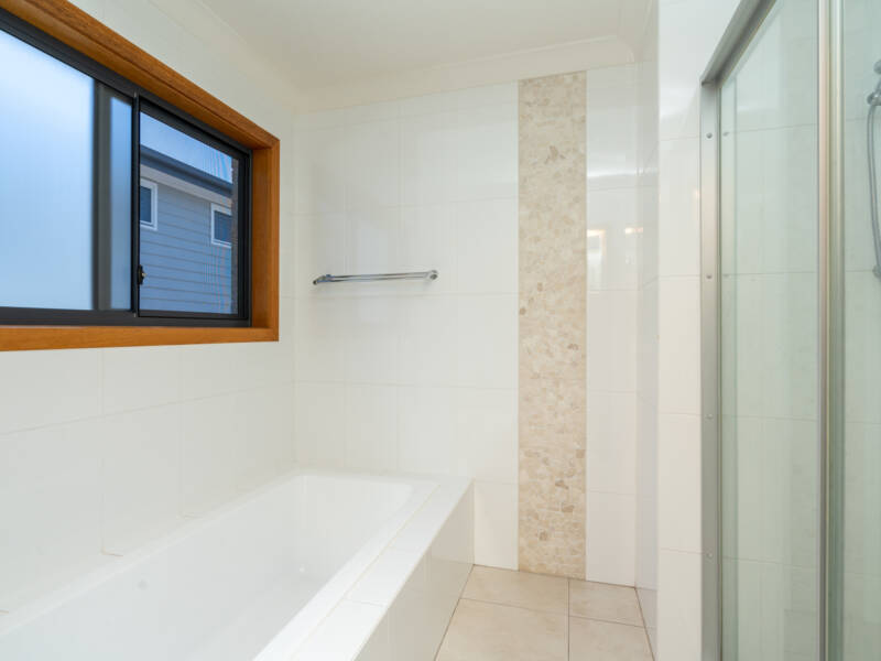 38 Long Island Drive, Windaroo, QLD 4207 AUS