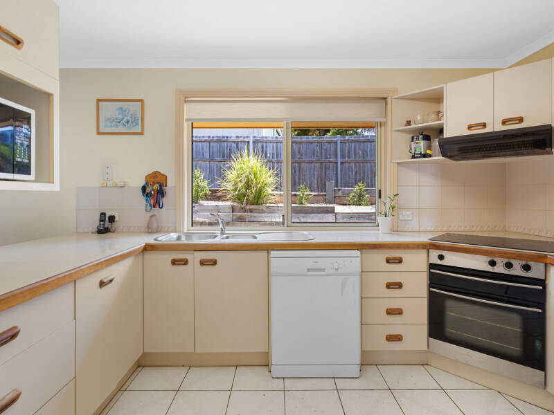 7 Rocklily Court, Shailer Park, QLD 4128 AUS