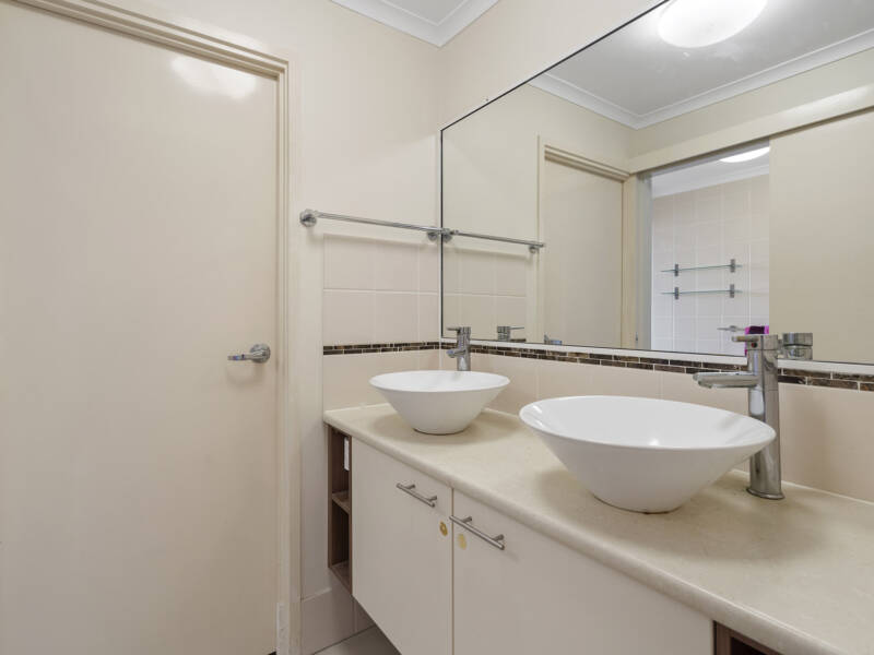 9 Ben Lexcen Court, Mount Warren Park, QLD 4207 AUS