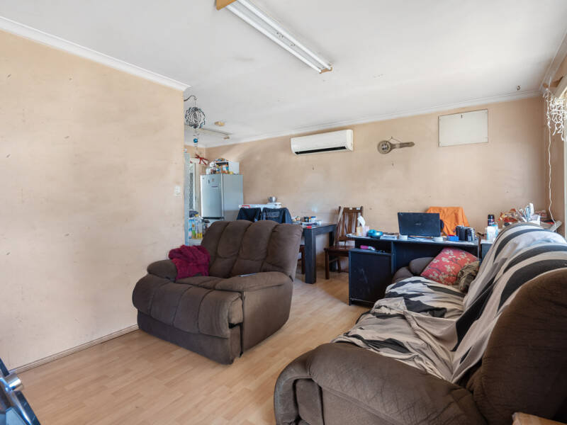 27 Sirus Street, Eagleby, QLD 4207 AUS