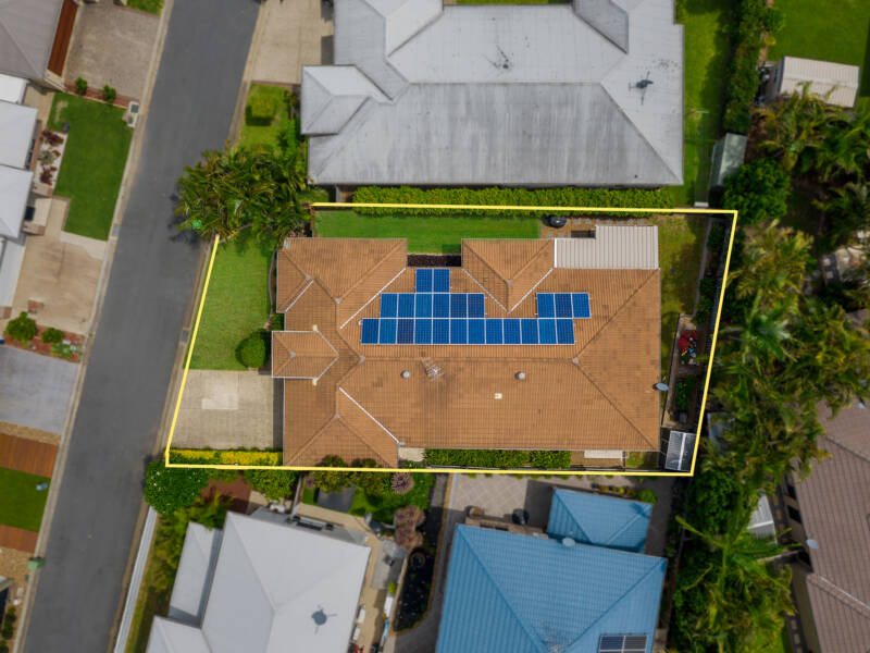1 Lakeside Court, Windaroo, QLD 4207 AUS