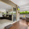 1 Lakeside Court, Windaroo, QLD 4207 AUS