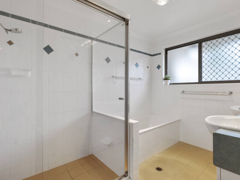 3 Benjamin Way, Windaroo, QLD 4207 AUS