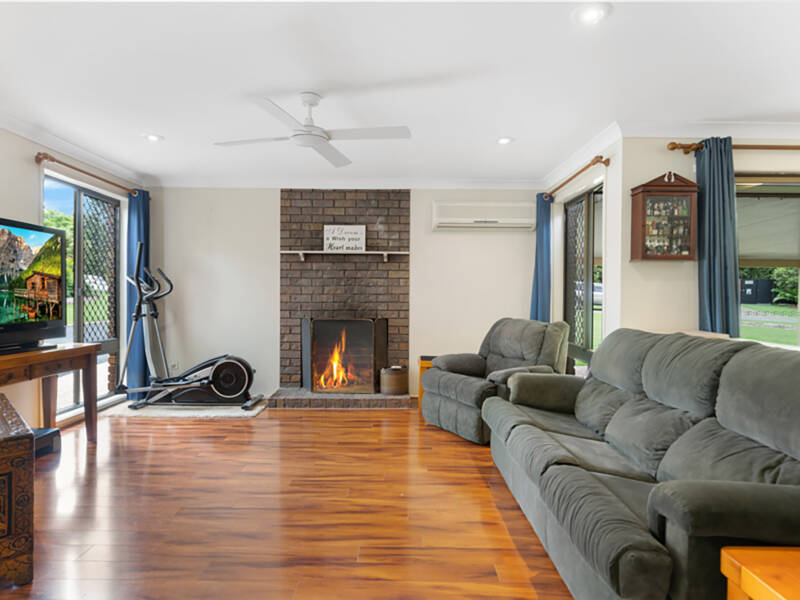 8 Richland Drive, Bannockburn, QLD 4207 AUS