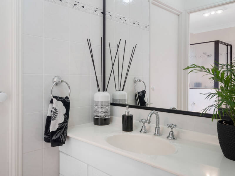 9 Wantana Crescent, Edens Landing, QLD 4207 AUS