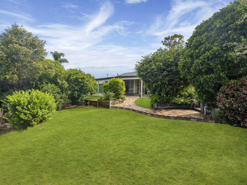 9 Wantana Crescent, Edens Landing, QLD 4207 AUS