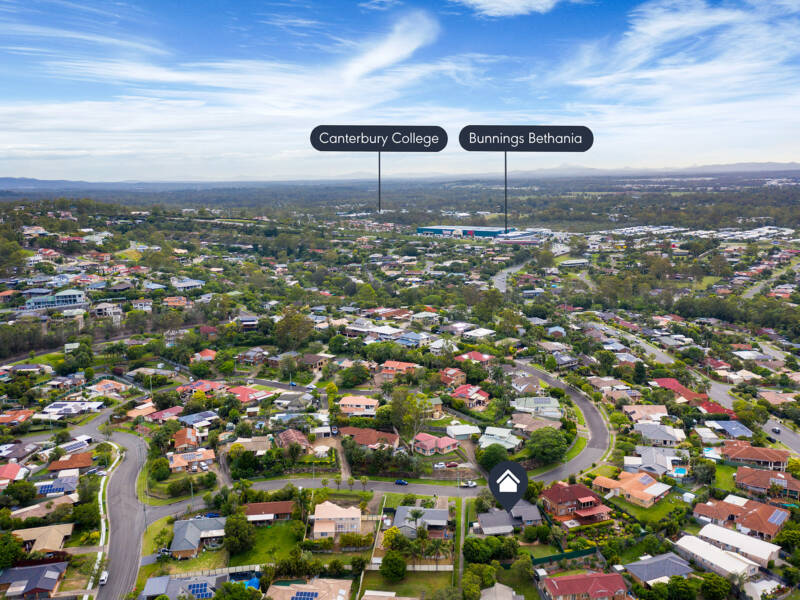 9 Wantana Crescent, Edens Landing, QLD 4207 AUS