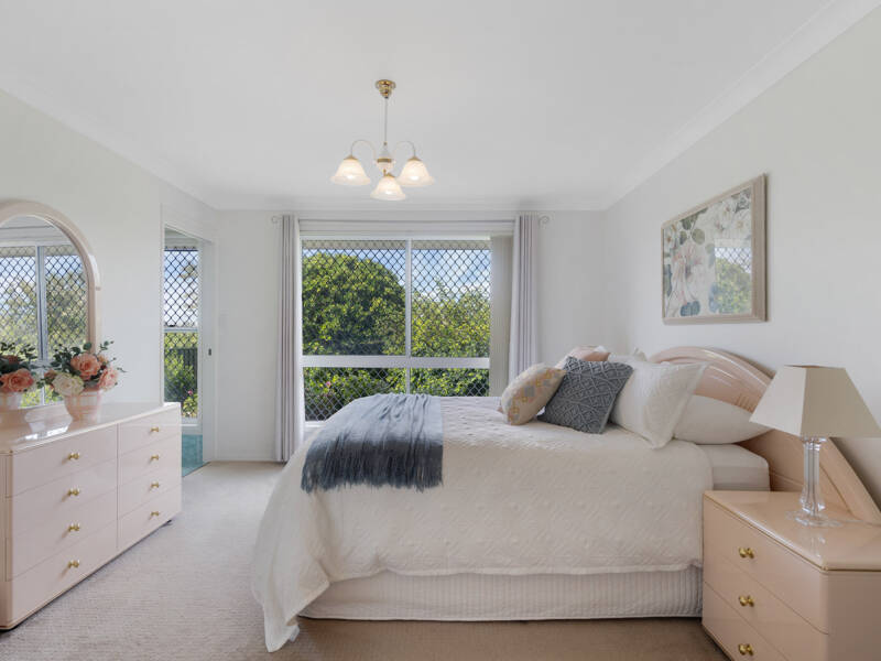 9 Wantana Crescent, Edens Landing, QLD 4207 AUS