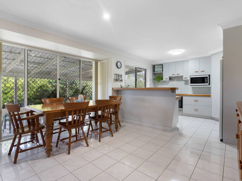 9 Wantana Crescent, Edens Landing, QLD 4207 AUS