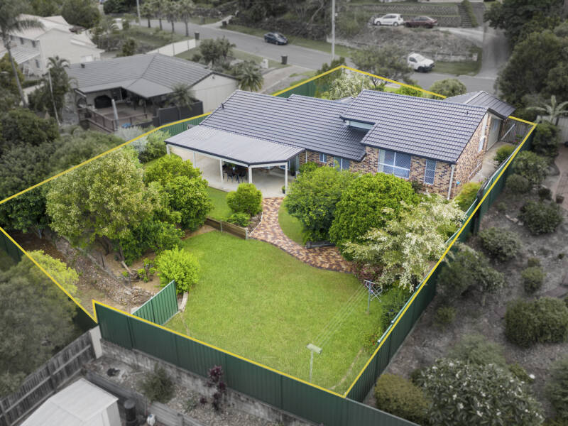 9 Wantana Crescent, Edens Landing, QLD 4207 AUS