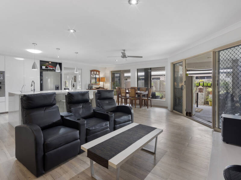 26 Mimi Court, Mount Warren Park, QLD 4207 AUS