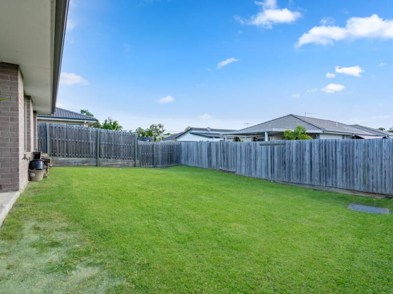 13 Ravensbourne Circuit, Waterford, QLD 4133 AUS