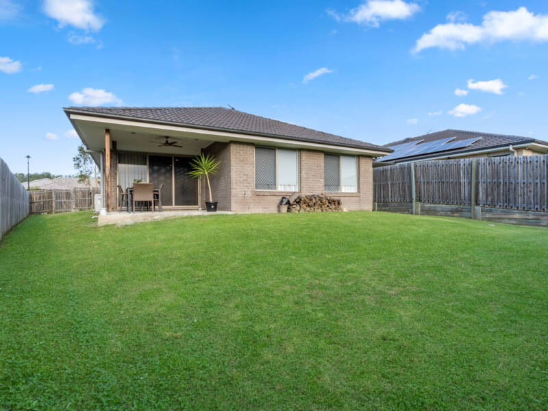 13 Ravensbourne Circuit, Waterford, QLD 4133 AUS