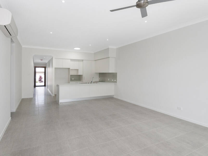 11/1-5 Anna Louise Tce, Windaroo, QLD 4207 AUS