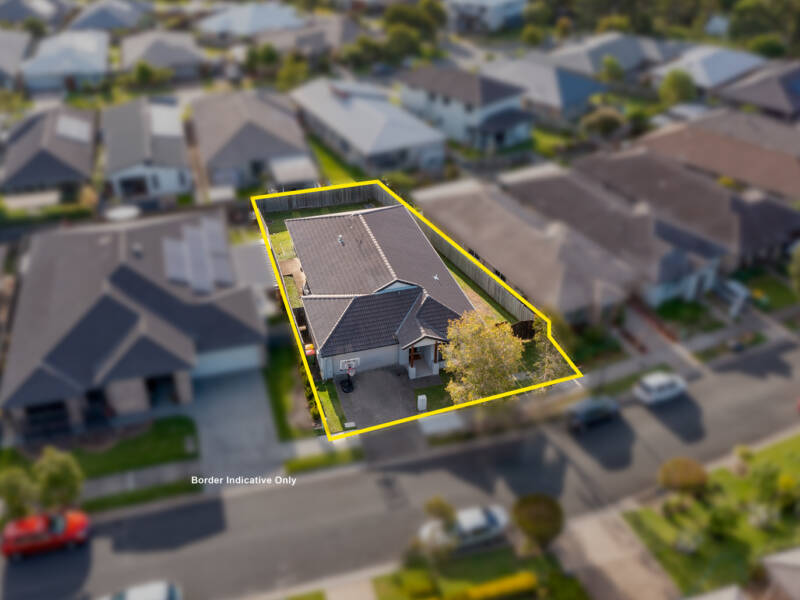 13 Ravensbourne Circuit, Waterford, QLD 4133 AUS