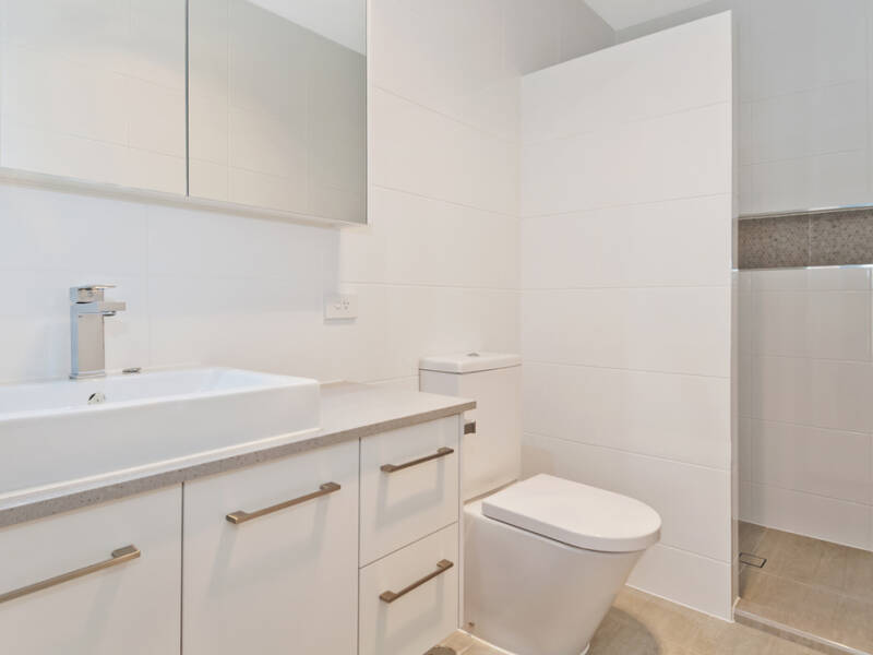 11/1-5 Anna Louise Tce, Windaroo, QLD 4207 AUS