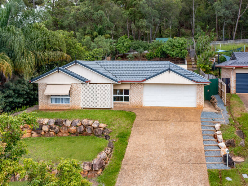 6 Trusan Place, Tanah Merah, QLD 4128 AUS