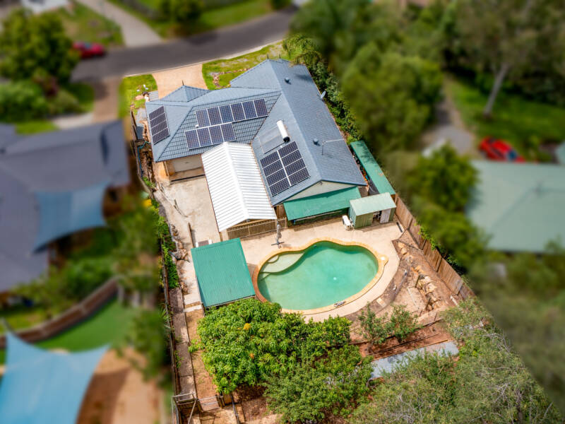 6 Trusan Place, Tanah Merah, QLD 4128 AUS