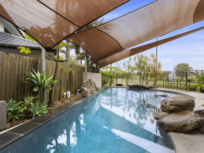 8 Riverside Terrace, Windaroo, QLD 4207 AUS