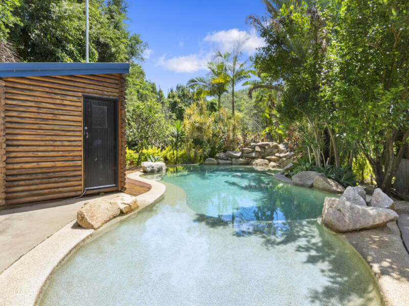 1 - 3 Bahrview Drive, Bahrs Scrub, QLD 4207 AUS