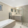 8 Riverside Terrace, Windaroo, QLD 4207 AUS