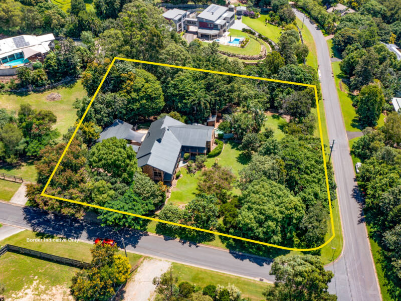 1 - 3 Bahrview Drive, Bahrs Scrub, QLD 4207 AUS