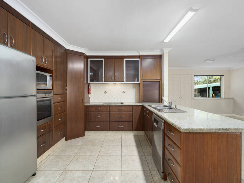 6 Trusan Place, Tanah Merah, QLD 4128 AUS