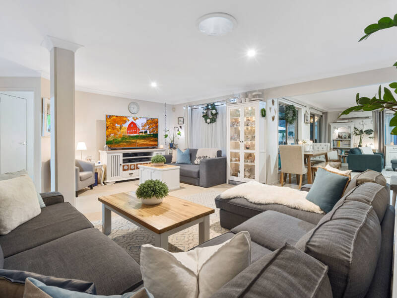 16 Maclagen Street, Ormeau, QLD 4208 AUS