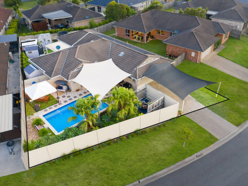 16 Maclagen Street, Ormeau, QLD 4208 AUS