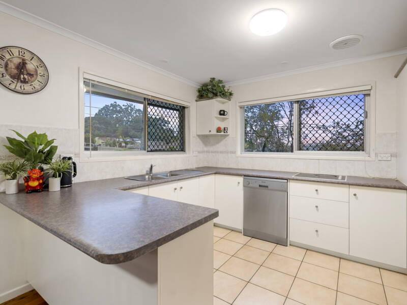 2 Bauhinia Court, Shailer Park, QLD 4128 AUS