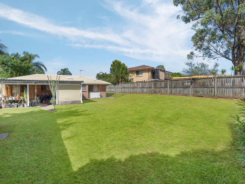 25 Yorkshire Crescent, Mount Warren Park, QLD 4207 AUS
