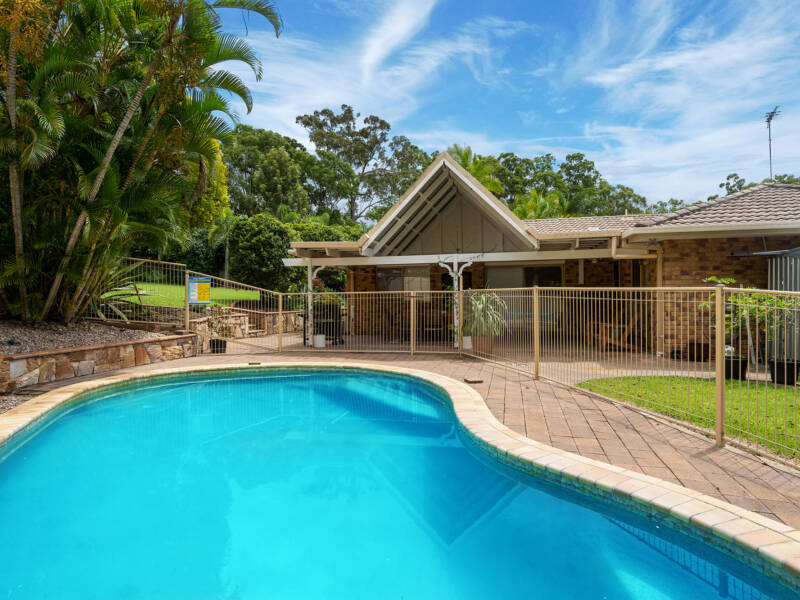 4 Lena Place, Windaroo, QLD 4207 AUS