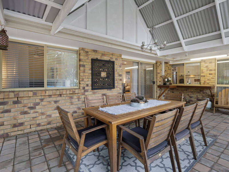 4 Lena Place, Windaroo, QLD 4207 AUS